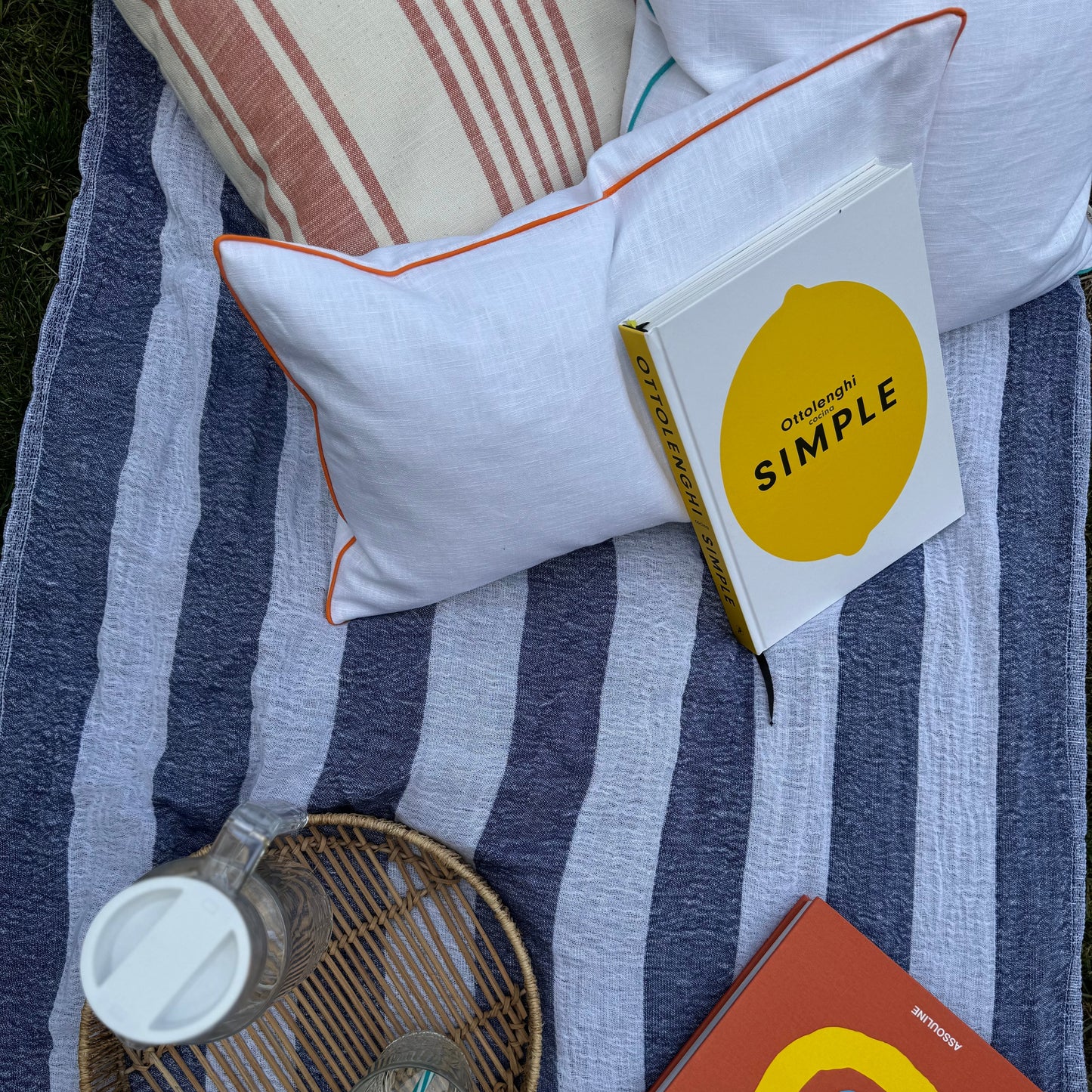 Funda de Cojín AMALFI con ribete naranja