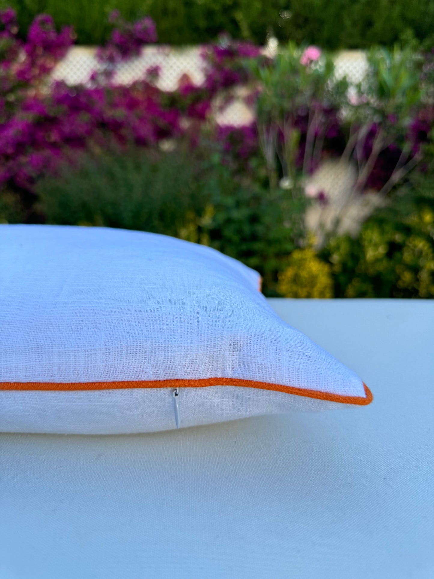 Funda de Cojín AMALFI con ribete naranja