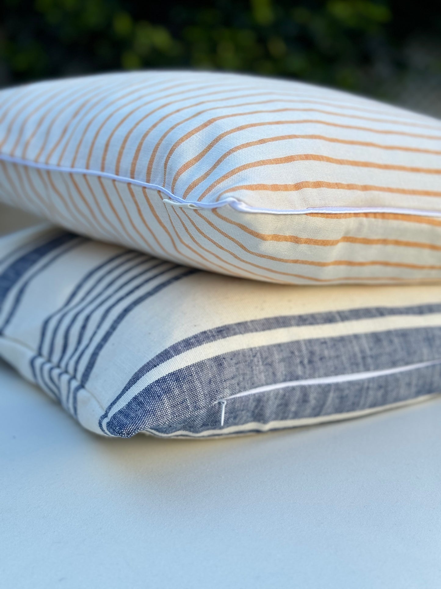 Funda de Cojín CAPRI 50x50 con ribete blanco